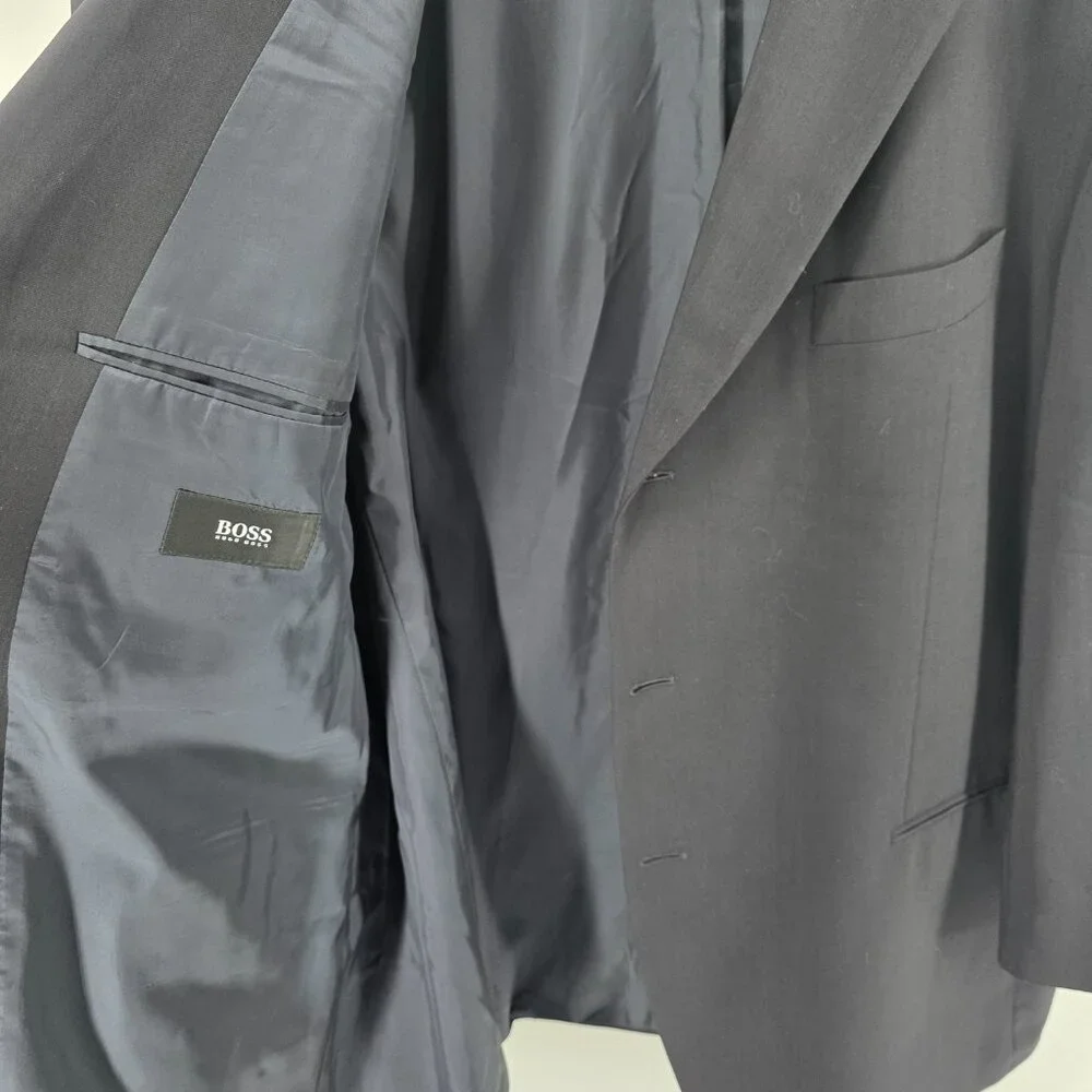 Hugo Boss Black Wool Blazer – Size 48R – Made in USA Three-Button Sport‎ Coat